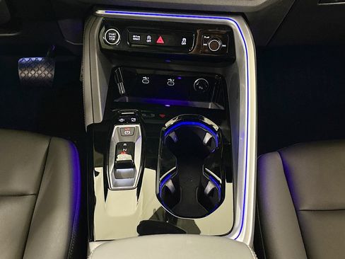 Certified 2025 Audi Q5 Premium w/ Premium Plus AWD/4WD image 13
