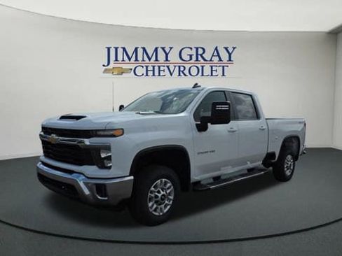 Used 2025 Chevrolet Silverado 2500 LT w/ Safety Package image 1