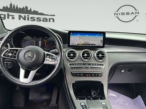 Used 2021 Mercedes-Benz GLC 300 4MATIC image 21