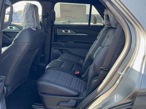 New 2026 Ford Explorer ST-Line AWD/4WD image 16