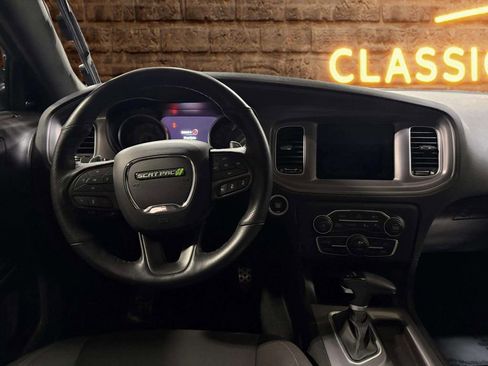 Used 2023 Dodge Charger Scat Pack w/ Technology Group RWD image 21