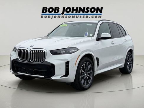 Used 2024 BMW X5 xDrive40i w/ M Sport Package AWD/4WD image 5