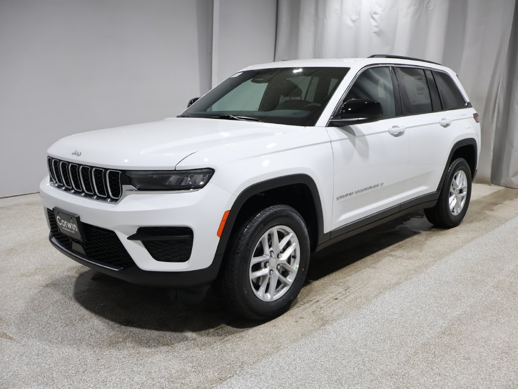 New 2026 Jeep Grand Cherokee Laredo X AWD/4WD image 2