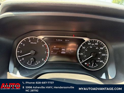 Used 2025 Nissan Rogue SV AWD/4WD image 22