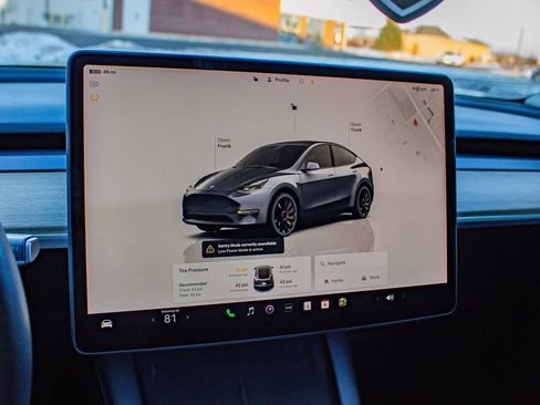 Used 2022 Tesla Model Y Performance image 30