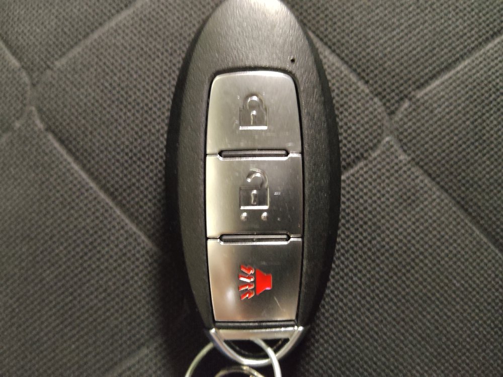 Used 2019 Nissan Kicks SV FWD image 32