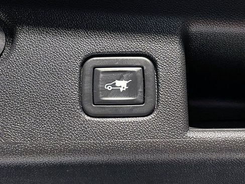 Used 2020 Chevrolet Equinox LT image 13