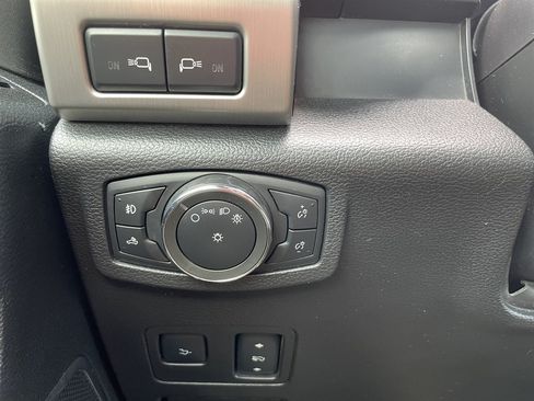 Used 2017 Ford F350 Platinum w/ Platinum Ultimate Package AWD/4WD image 29