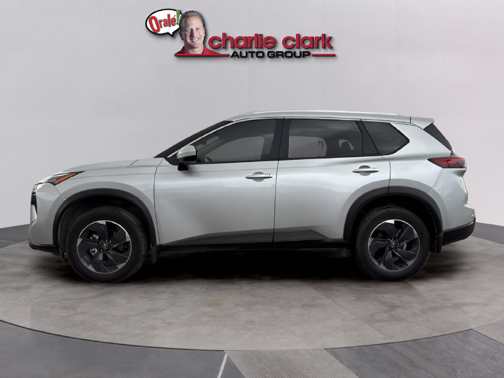 Certified 2025 Nissan Rogue SV w/ SV Premium Package AWD/4WD image 2
