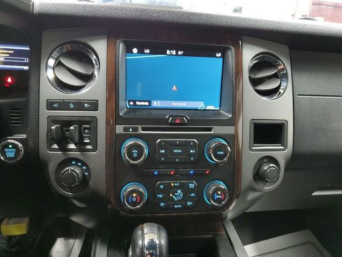 Used 2016 Ford Expedition EL Platinum image 8