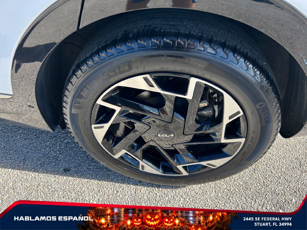 Used 2025 Kia Sportage SX FWD image 10