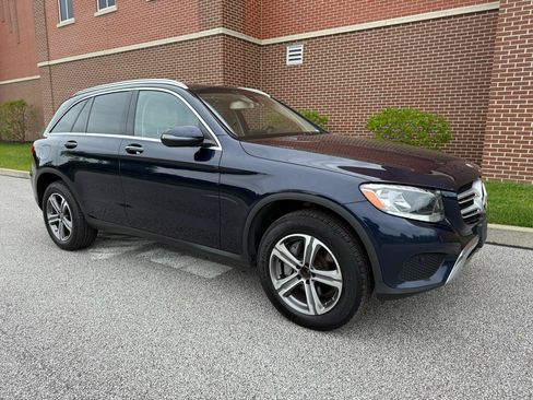 Used 2018 Mercedes-Benz GLC 300 4MATIC image 21