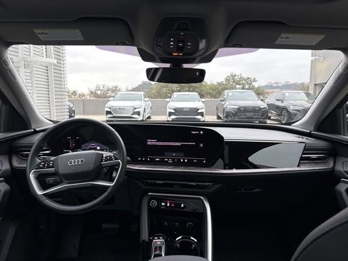 Used 2025 Audi Q5 Premium Plus w/ Premium Plus image 19