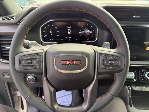 New 2026 GMC Sierra 1500 AT4 w/ AT4 Premium Package AWD/4WD image 17