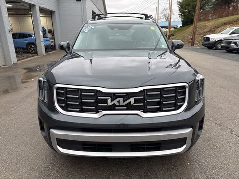 Used 2024 Kia Telluride S image 8