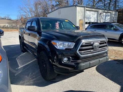 Used 2019 Toyota Tacoma SR5 image 3