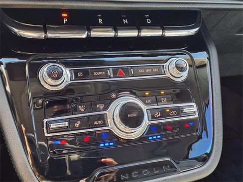 Certified 2022 Lincoln Corsair FWD w/ Equipment Group 101A image 20