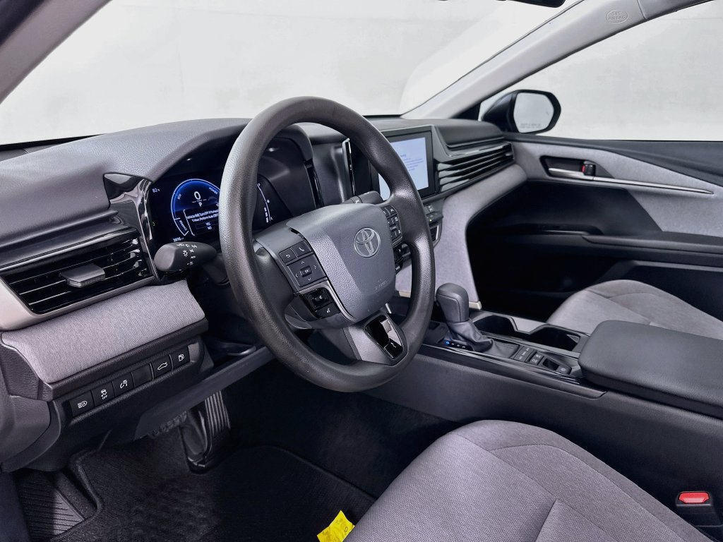 Used 2026 Toyota Camry LE w/ Convenience Package FWD image 9