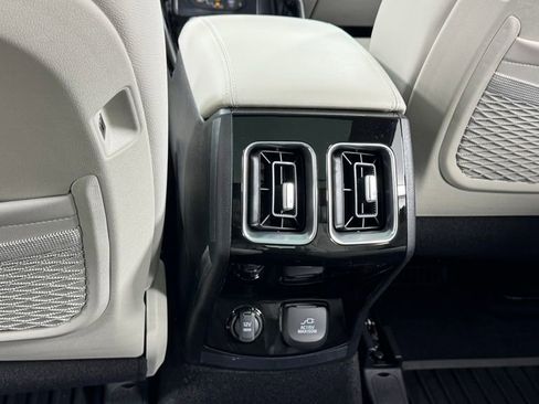 New 2026 Kia Sorento SX Prestige AWD/4WD image 40