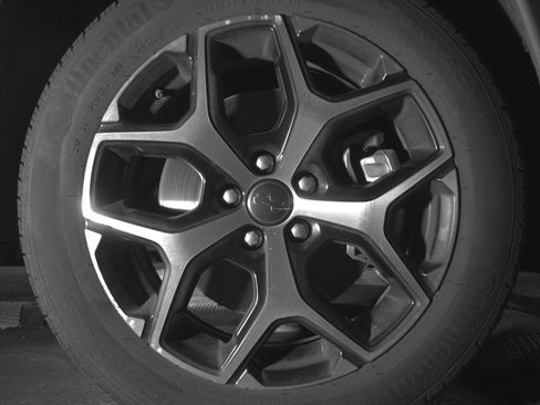 Used 2025 Jeep Compass Limited image 13