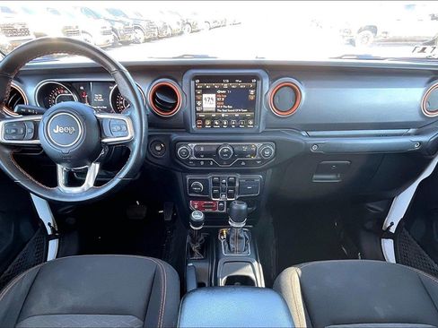 Used 2023 Jeep Gladiator Mojave image 7