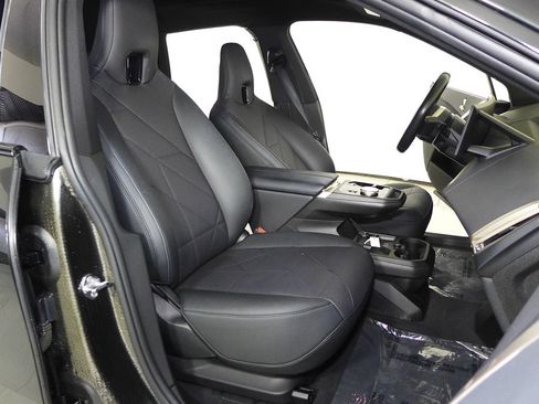 Certified 2024 BMW iX xDrive50 AWD/4WD image 18
