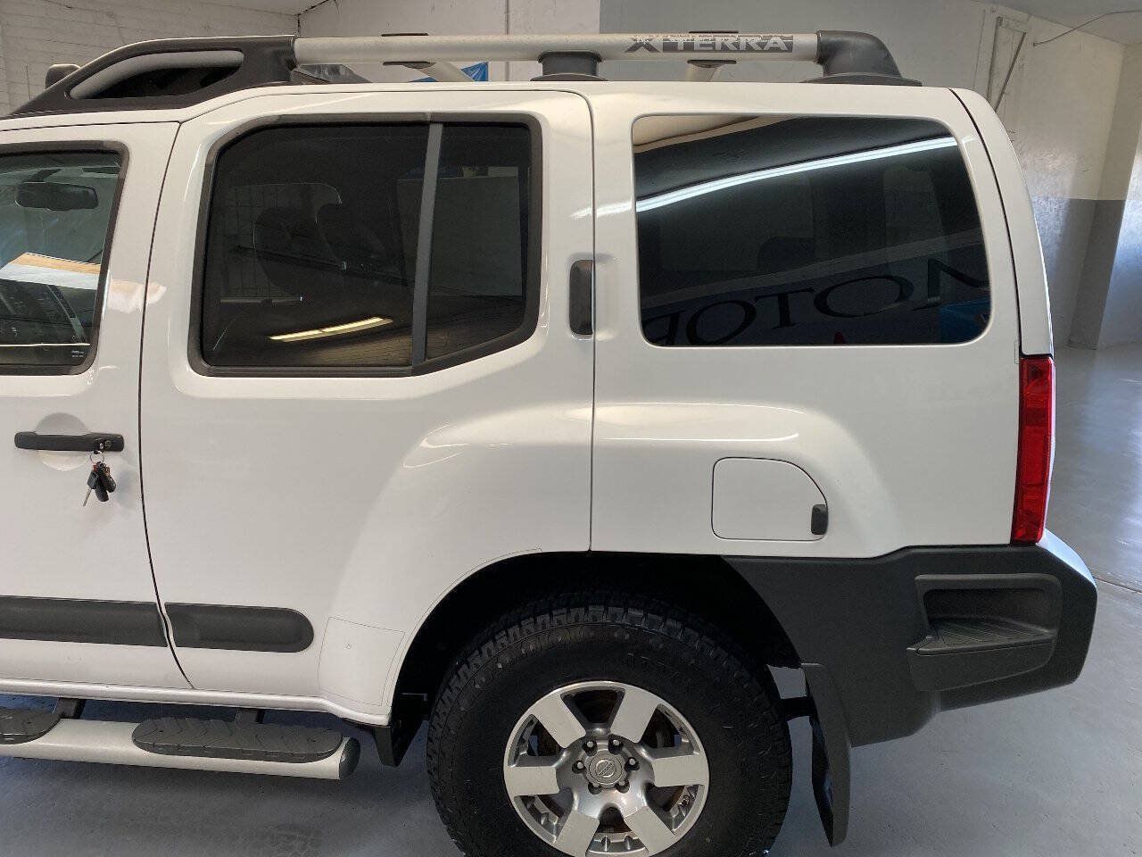 Used 2012 Nissan Xterra PRO-4X w/ Pro-4x Leather Pkg AWD/4WD image 17