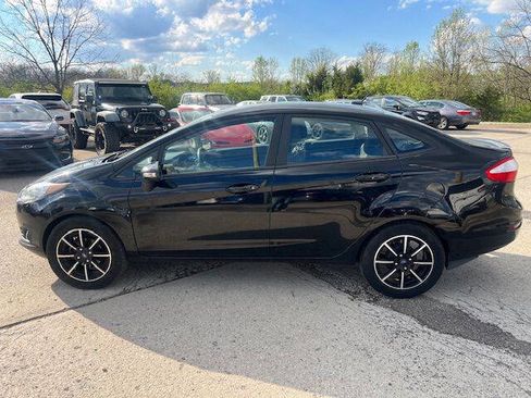 Used 2019 Ford Fiesta SE w/ Equipment Group 202A image 7