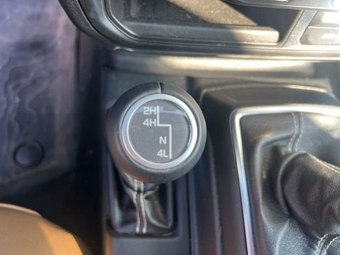 Used 2021 Jeep Wrangler Unlimited Sahara AWD/4WD image 32