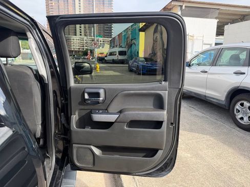 Used 2017 Chevrolet Silverado 1500 LTZ Z71 w/ LTZ Plus Package AWD/4WD image 13