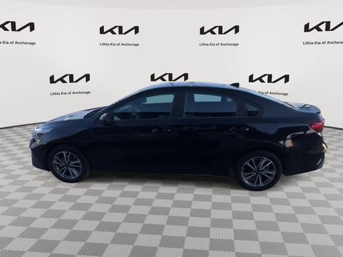 Certified 2022 Kia Forte LXS image 5