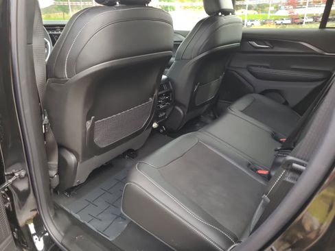 New 2025 Jeep Grand Cherokee Altitude w/ Trailer Tow Package image 20