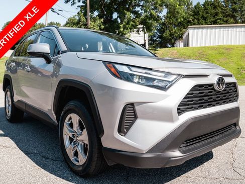 Certified 2025 Toyota RAV4 XLE FWD image 10