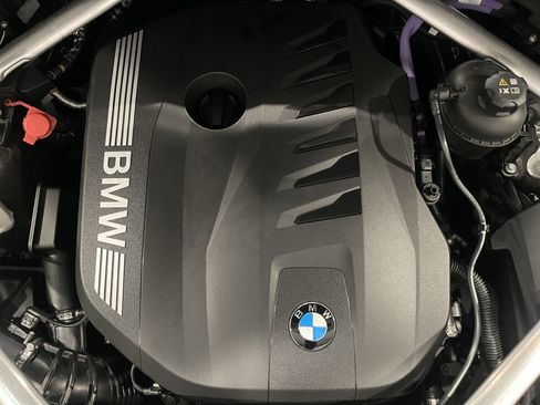 Used 2025 BMW X7 xDrive40i w/ Premium Package image 26