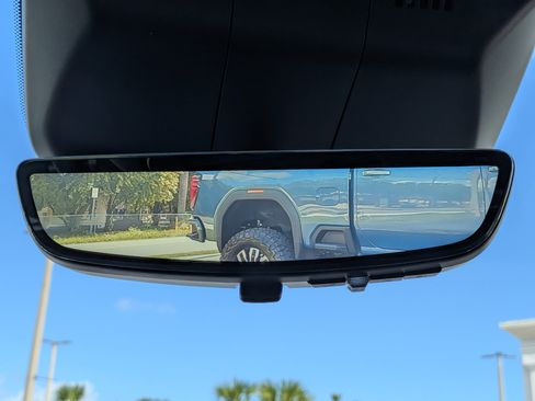 Certified 2024 Cadillac Escalade Premium Luxury w/ LPO, Floor Liner Package AWD/4WD image 34