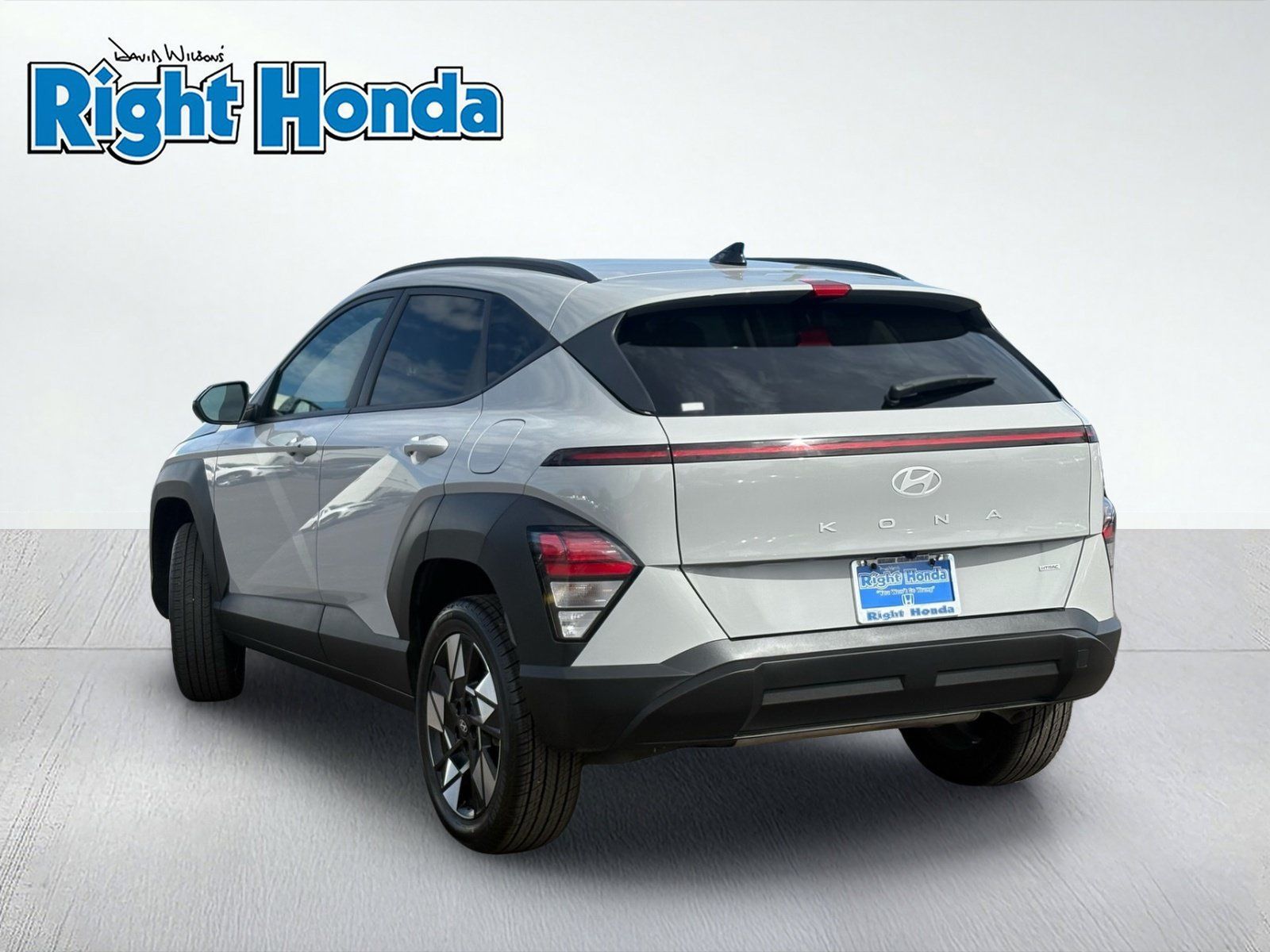 Used 2025 Hyundai Kona SEL AWD/4WD image 4