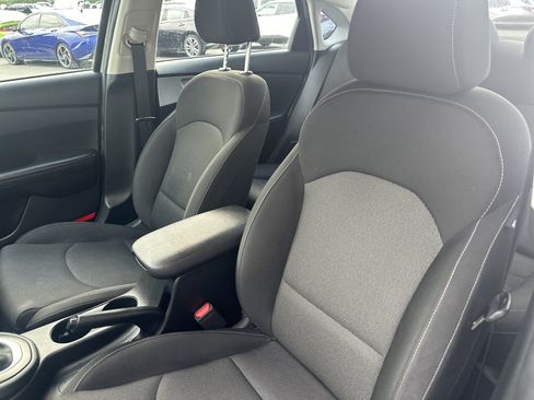 Used 2024 Kia Forte LXS w/ LXS Technology Package FWD image 20