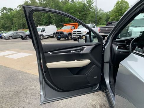 Used 2023 Cadillac XT6 Sport image 18