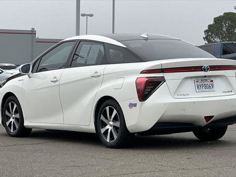 Certified 2018 Toyota Mirai image 7
