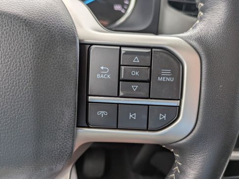 Used 2024 Ford Expedition XLT AWD/4WD image 21