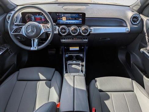 New 2026 Mercedes-Benz GLB 250 4MATIC image 15