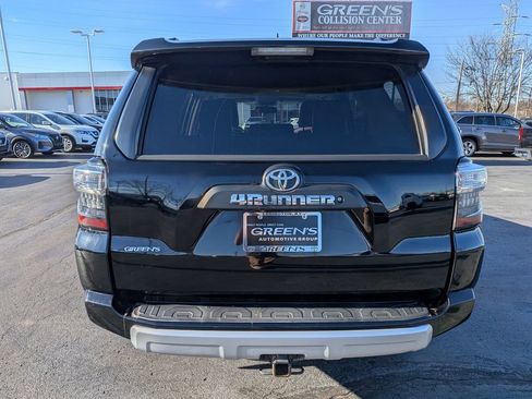 Used 2016 Toyota 4Runner Trail Premium w/ Four Season Floor Mat Package image 6