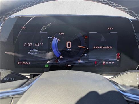 New 2026 Chevrolet Equinox EV LT image 11