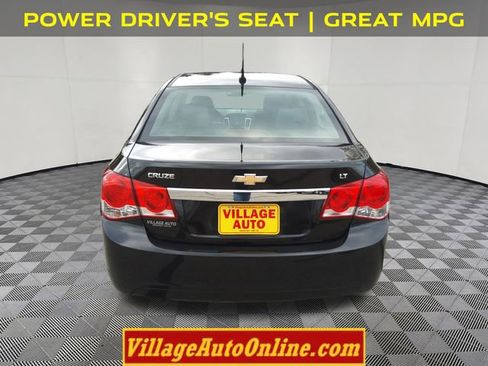 Used 2012 Chevrolet Cruze LT image 3