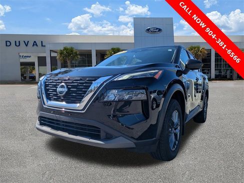 Used 2023 Nissan Rogue S image 7