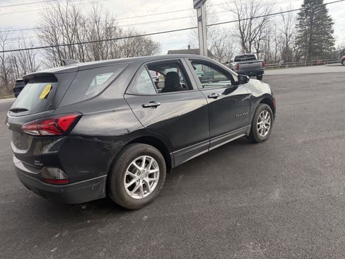 Used 2022 Chevrolet Equinox LS AWD/4WD image 7