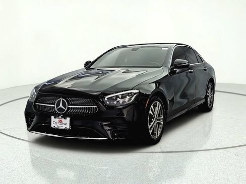Used 2021 Mercedes-Benz E 350 4MATIC Sedan image 2