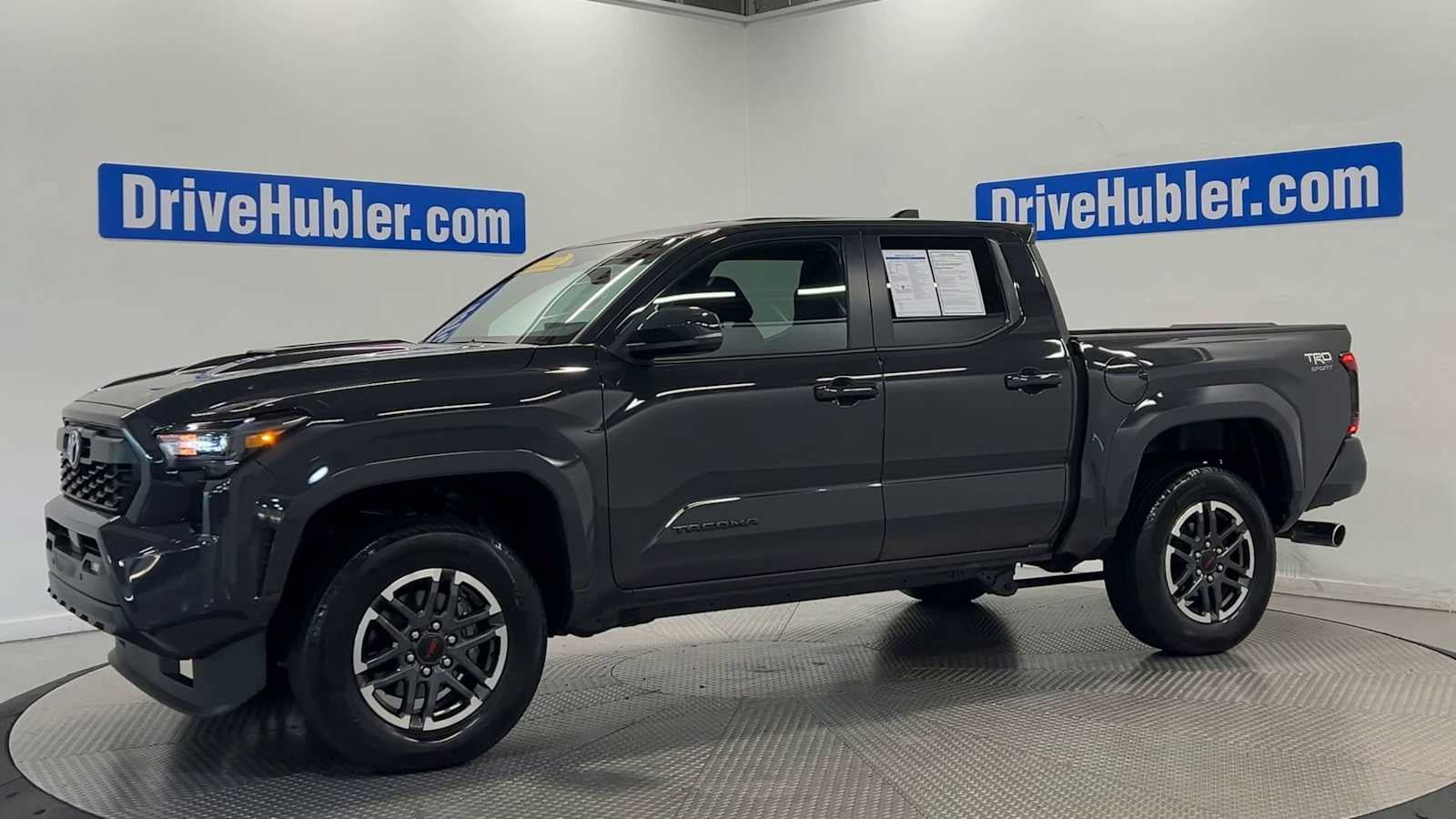 Used 2024 Toyota Tacoma TRD Sport w/ TRD Sport Upgrade Package AWD/4WD image 8