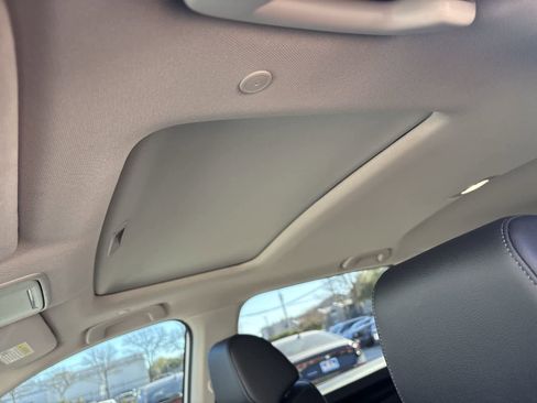 Used 2024 Honda CR-V EX-L image 24