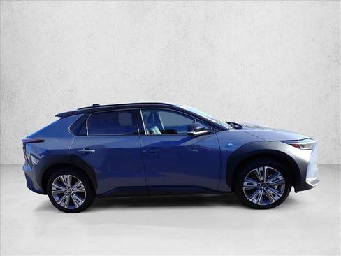 Used 2023 Subaru Solterra AWD image 5